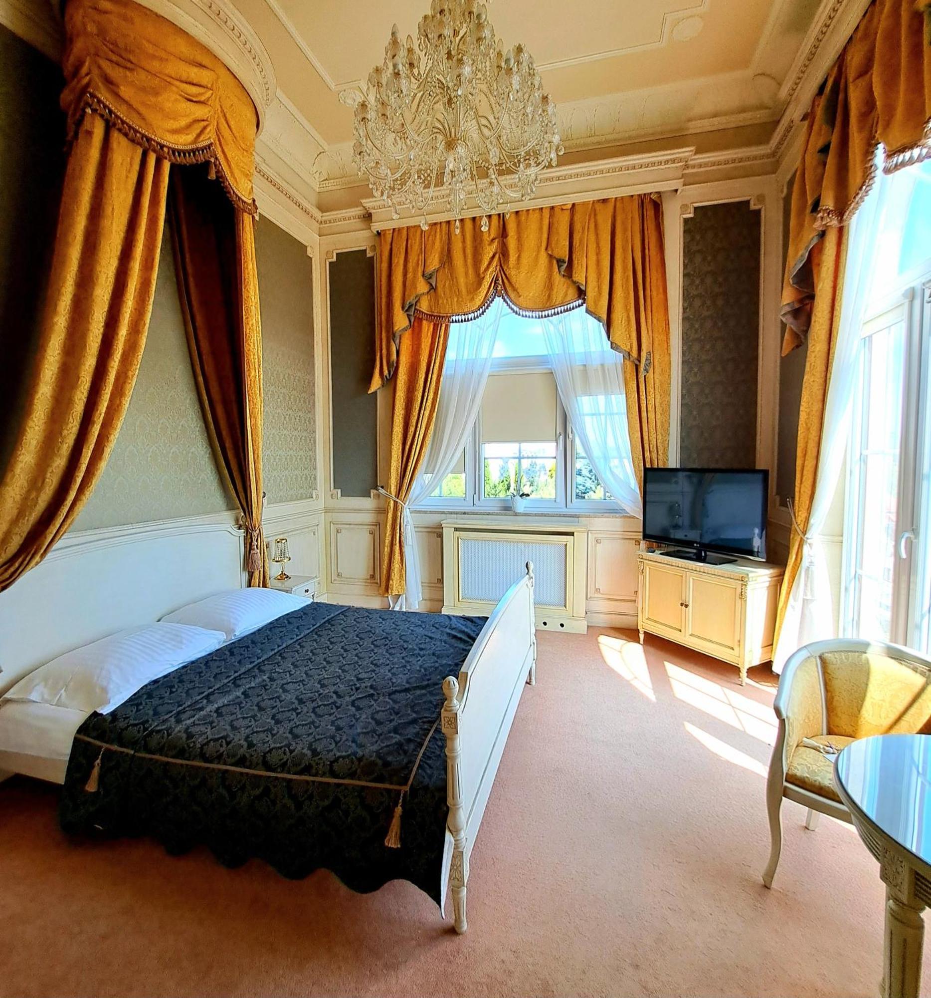 Hotel Senator Gran Via Będziemyśl Exteriér fotografie